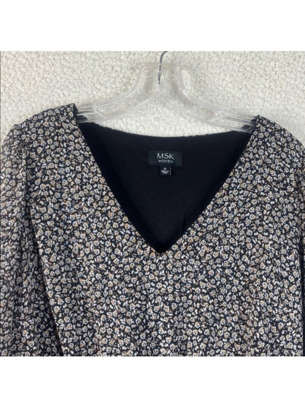NWT MSK Womens Black White Floral Long Sleeve V-Neck Smocked Dress PLUS SIZE 1X - Picture 4 of 15